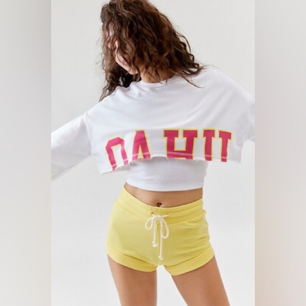 New! Urban Outfitters 'Oahu' Cropped Sweatshirt